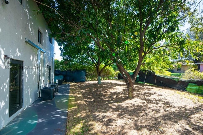 Building Photo - 742 NW 70th St