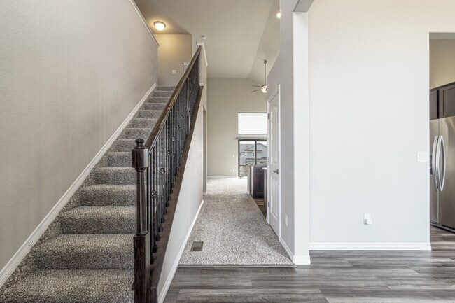 Building Photo - 6736 Skuna Dr