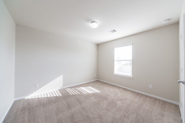 Building Photo - 7239 Autumn Sun Dr