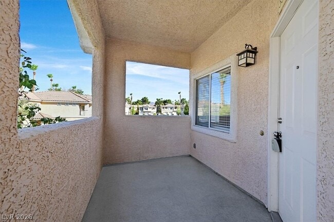 Building Photo - 251 S Green Valley Pkwy