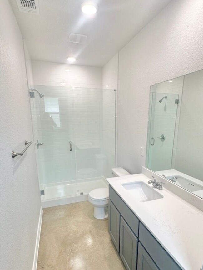 Building Photo - Gorgeous and Modern Duplex in Temple, Tx!