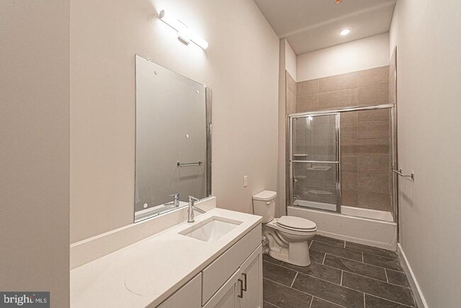 Building Photo - 1300 S 19th St