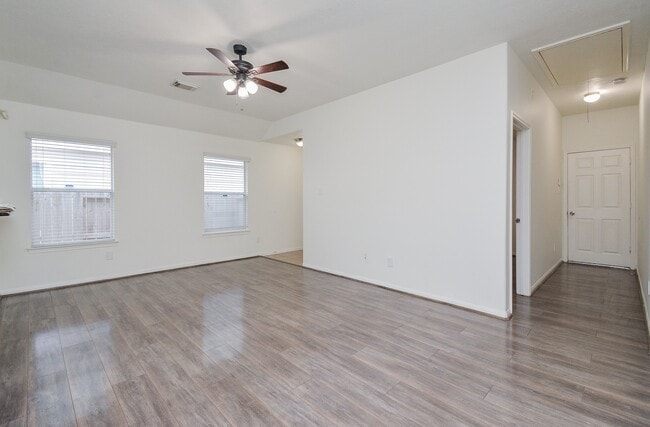 Building Photo - 12718 Boris Cove Trail