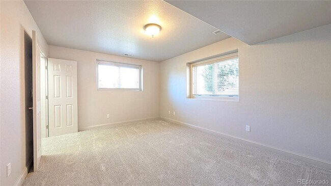 Building Photo - 2795 Stonewall Heights