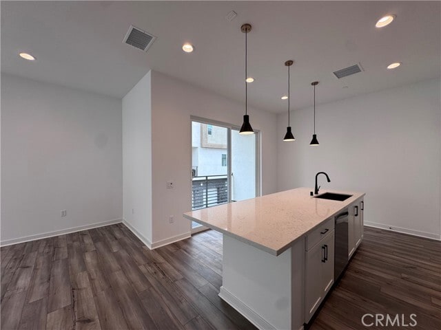 Building Photo - 103 Culture