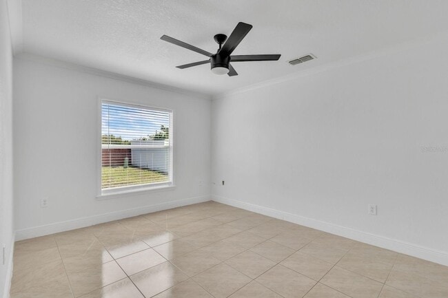 Building Photo - 2113 Jessa Dr