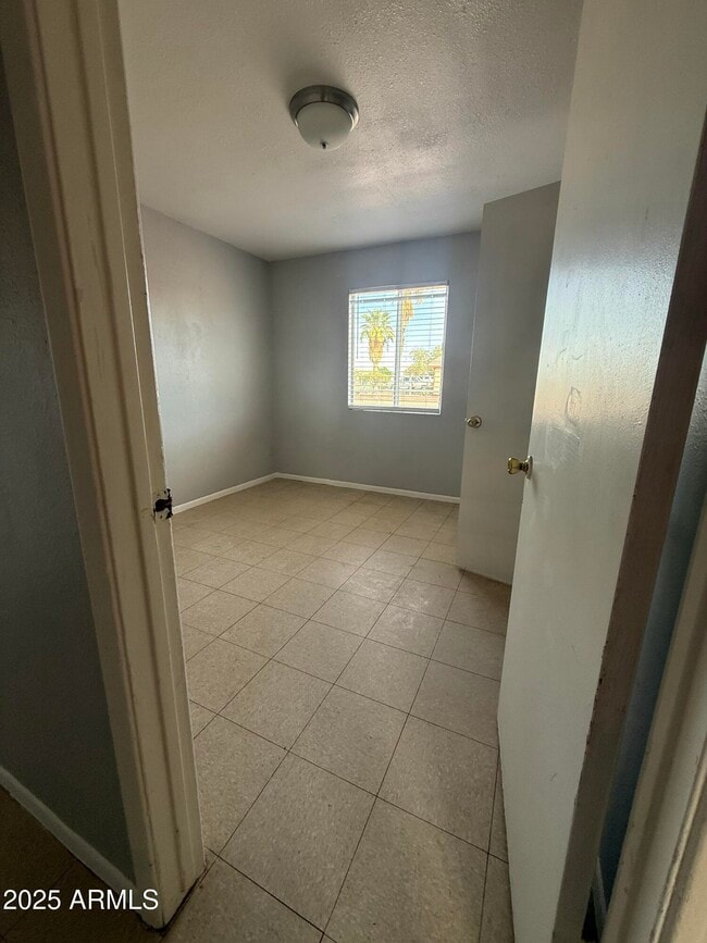 Building Photo - 501 W 14th St