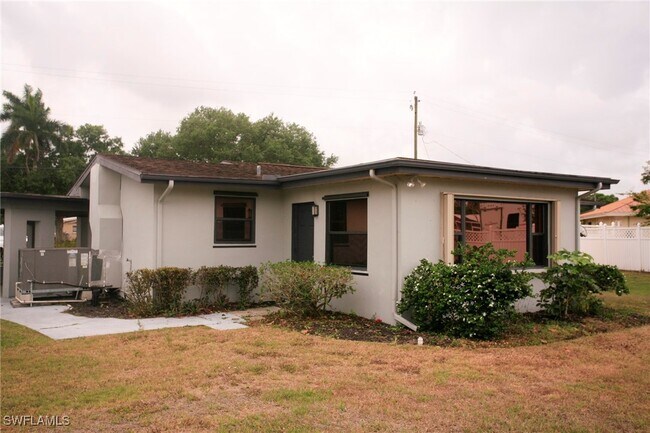 Building Photo - 289 Coral Dr