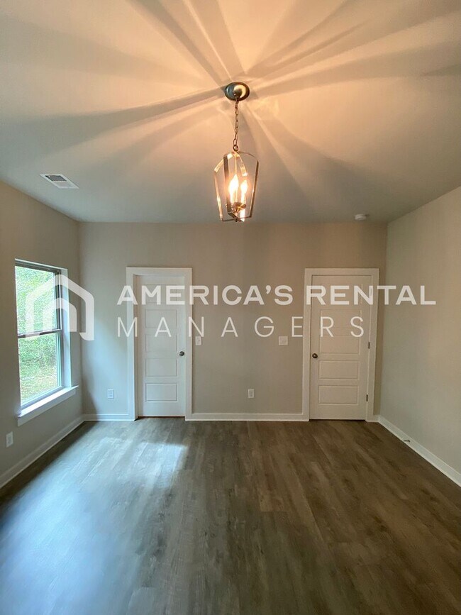 Building Photo - Home for Rent in Jasper, AL! Available to View Now!!!