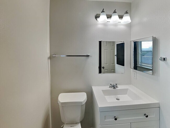 Building Photo - 6830 Atasca Creek Dr