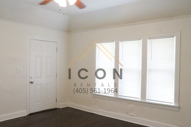 Building Photo - 1109 NW 27th St