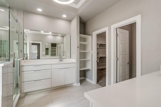 Building Photo - 1025 E Coral Way