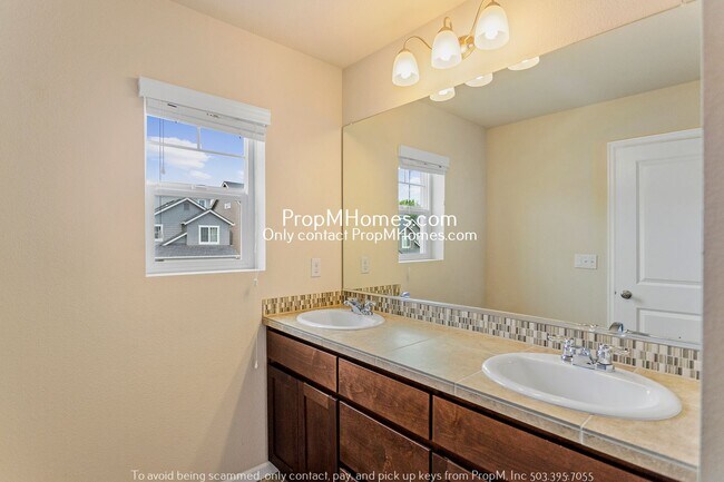Building Photo - 15488 SW Applewood Ln