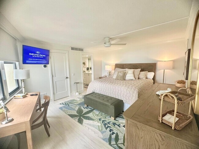 Building Photo - 2800 N Ocean Dr