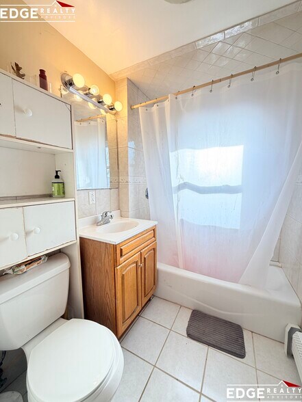 Building Photo - 94 Nottinghill Rd