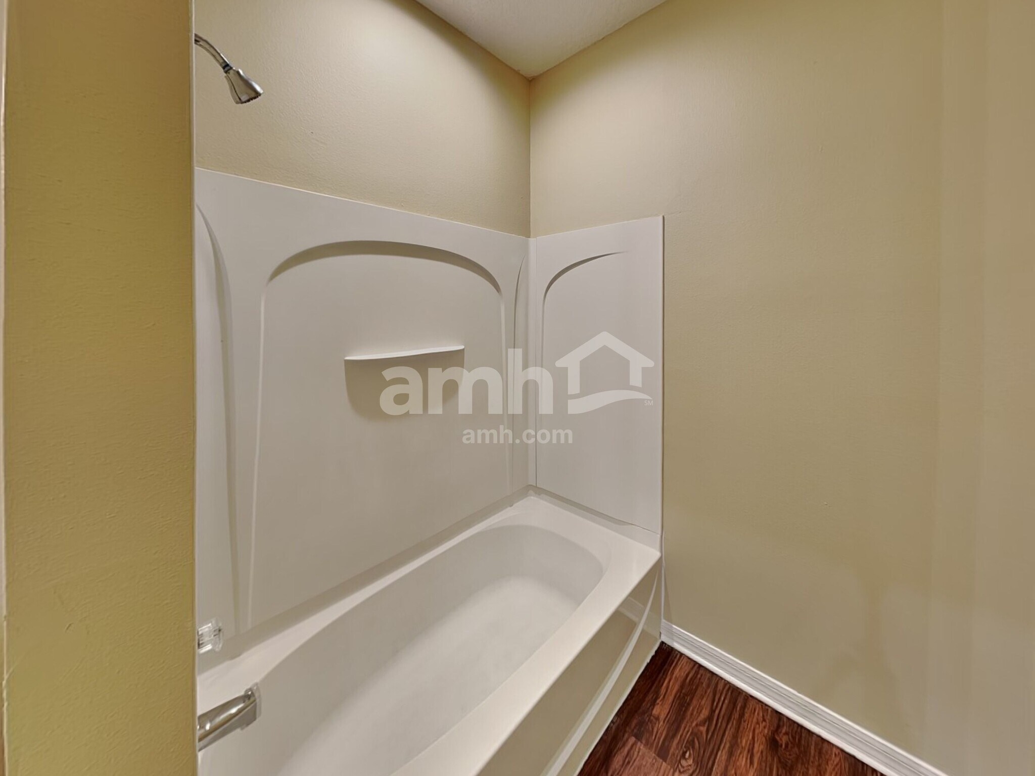 Building Photo - 711 Red Cedar Ct