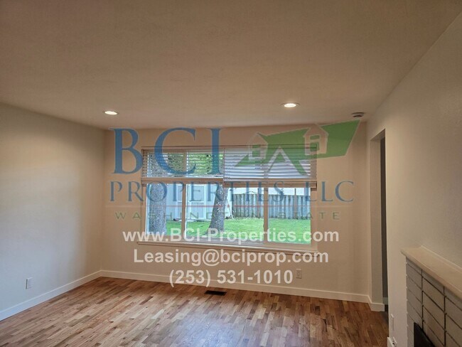 Building Photo - JUST REMODELED!! THIS 3 BEDROOM AVAILABLE 6/15!
