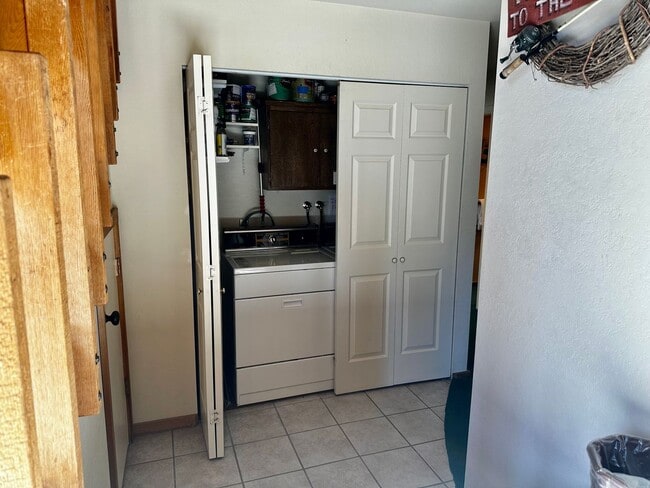 Building Photo - Stunning 3-Bedroom + Loft, 2.5-Bathroom Retreat in Snowcreek – $6,500/Month + Utilities