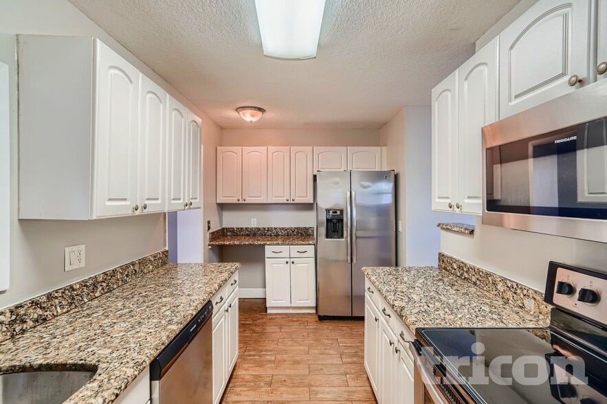 Building Photo - 322 Notre Dame Dr