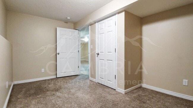 Building Photo - Lovely 4 BR Home in West Valley