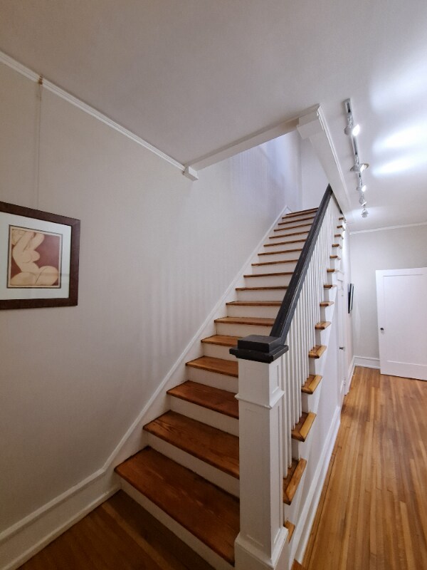 Building Photo - 723 Arsenal Pl