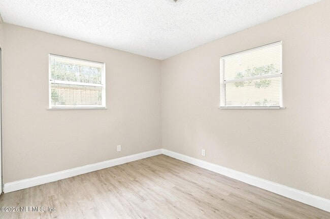 Building Photo - 6813 Tinkerbell Ln