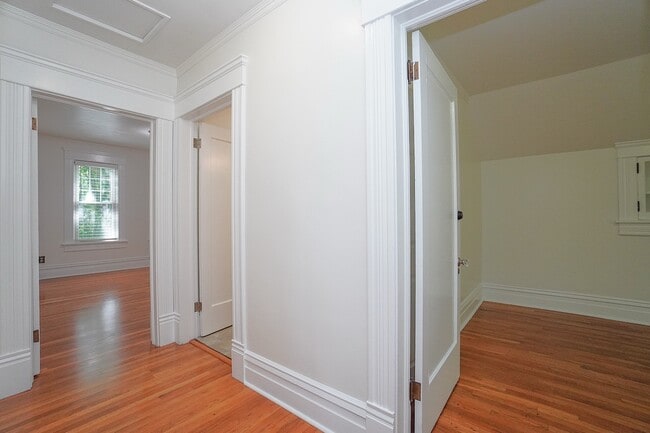 Building Photo - 2389 W Boise Ave