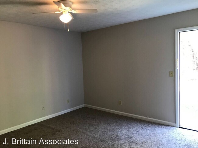 Building Photo - 2 br, 2 bath House - 927 Willow Point