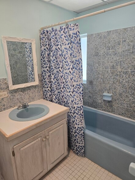 Building Photo - 247 Pueblo St