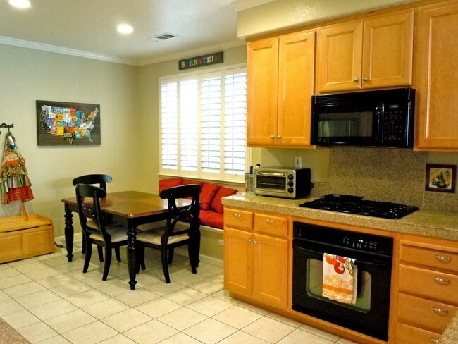 Building Photo - 4090 Callaway Pl