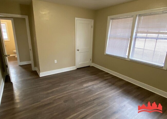 Building Photo - 7815 Armour Rd