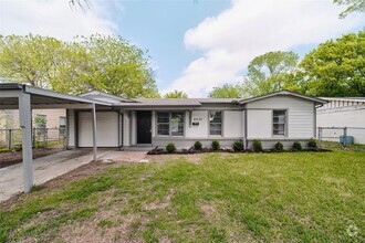 Building Photo - Darling Doll House is a must see!