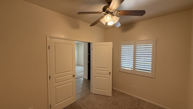 Building Photo - 142 W Reese Ave