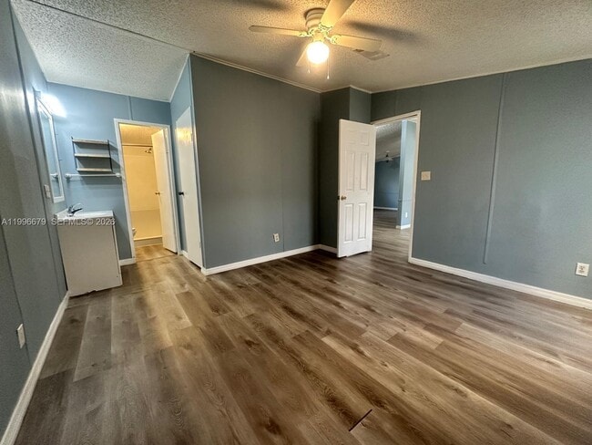 Building Photo - 11863 Atlantic Cir