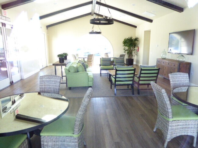 Building Photo - COMING SOON! 4-Bedroom Home in the Gated Villa Metro Community!