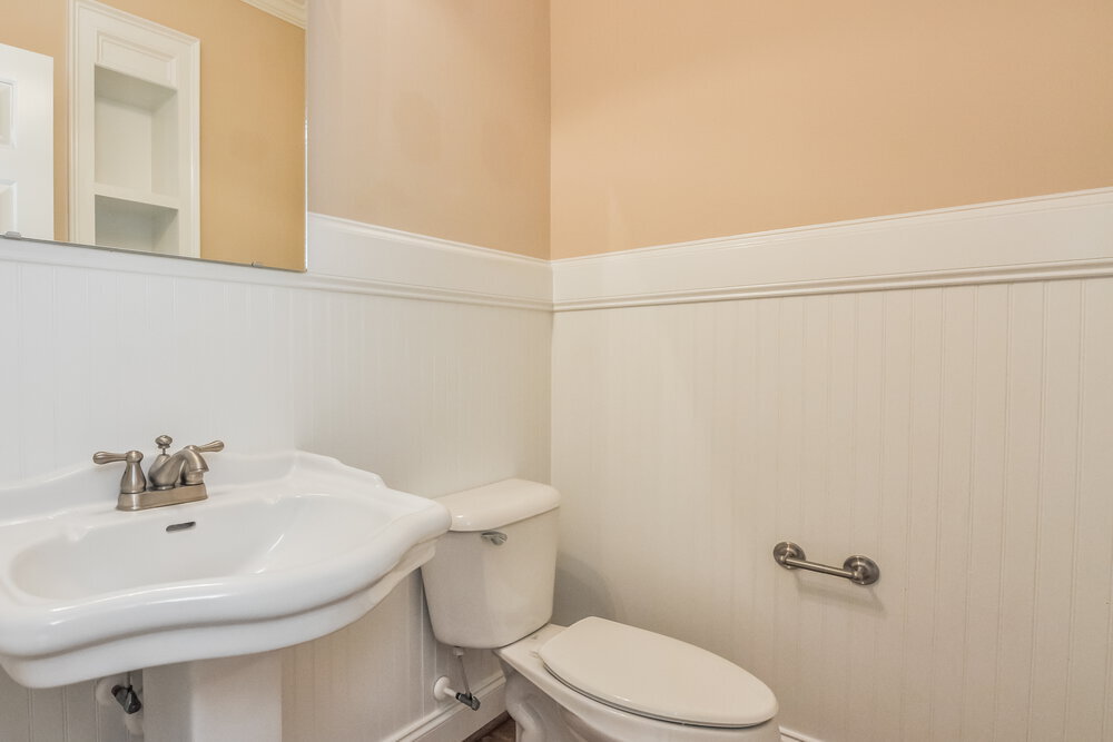Building Photo - 221 Worthington Ct