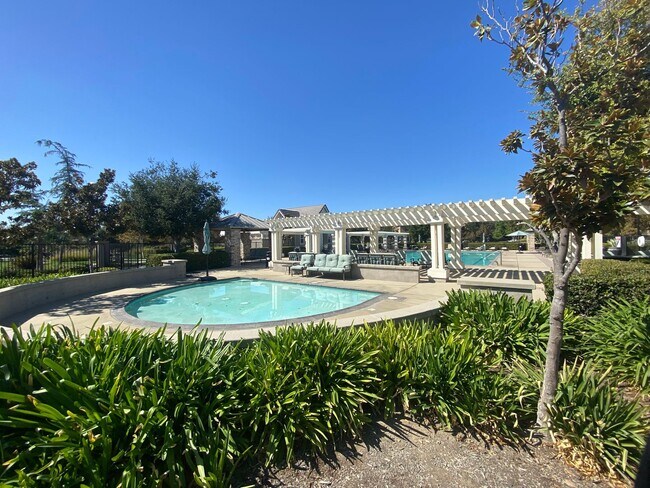 Building Photo - 14601 Serenade Dr