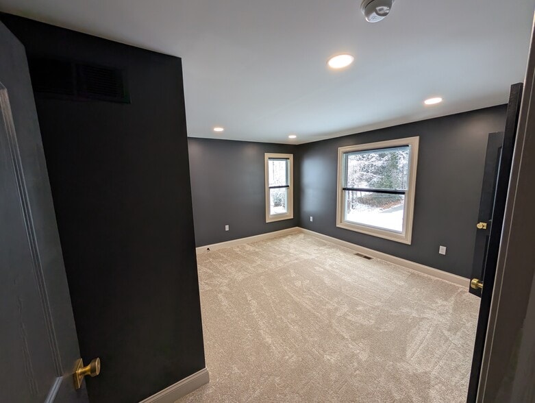 Master bedroom - 319 Howard St