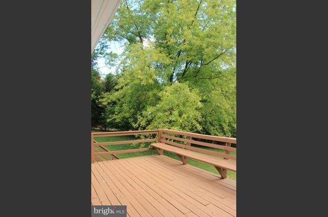 Building Photo - 8319 Sharon Dr