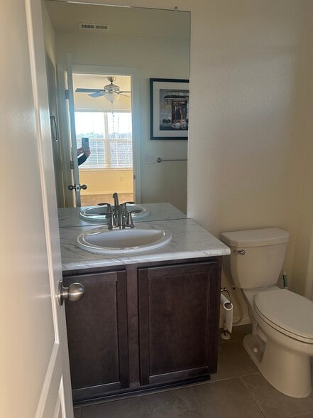 Building Photo - 27335 E Alder Dr