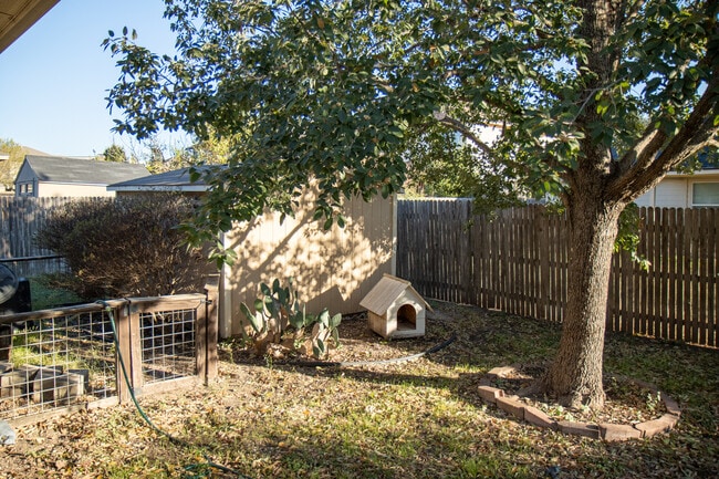 Backyard with Shed & Garden - 2808 Granite Cove