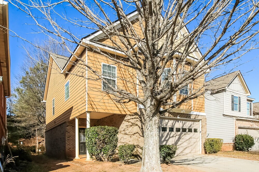 Building Photo - 5040 Pioneer Pkwy