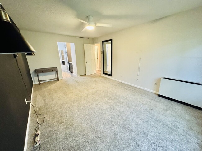 Building Photo - Furnished Chic & Spacious 2BR/2BA Condo Oasis in St. Louis Park – 1,160 Sq Ft of Modern Living!