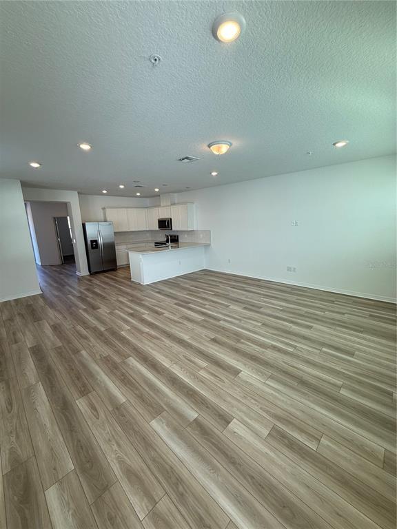 Building Photo - 4616 ORCHARD VIEW Aly