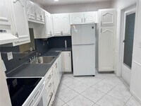 Building Photo - 4141 NW 44th Ave