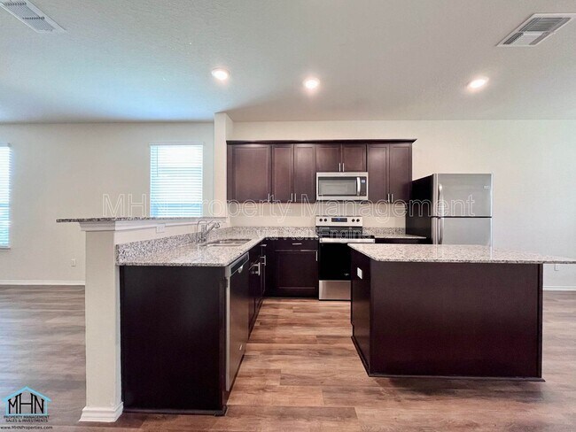Building Photo - 4105 Paddock Trl