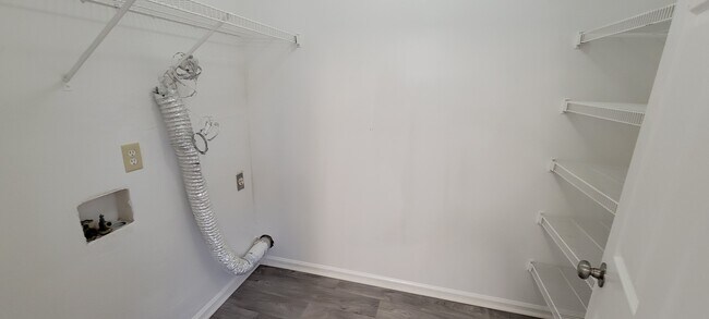 Building Photo - 118 Crystal Brook