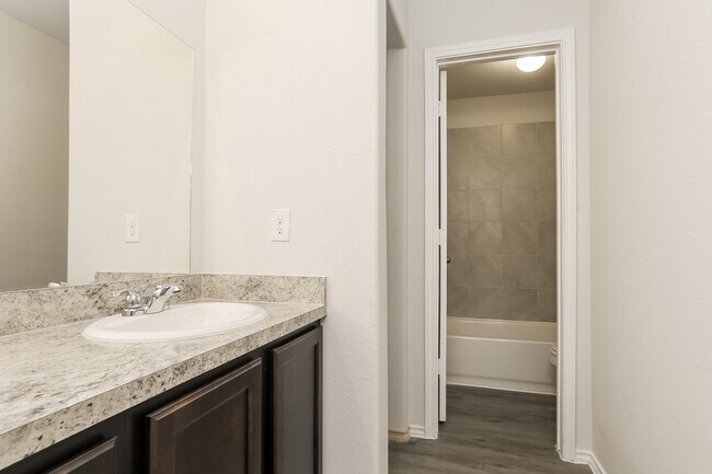 Building Photo - 325 Shelby Meadow Dr