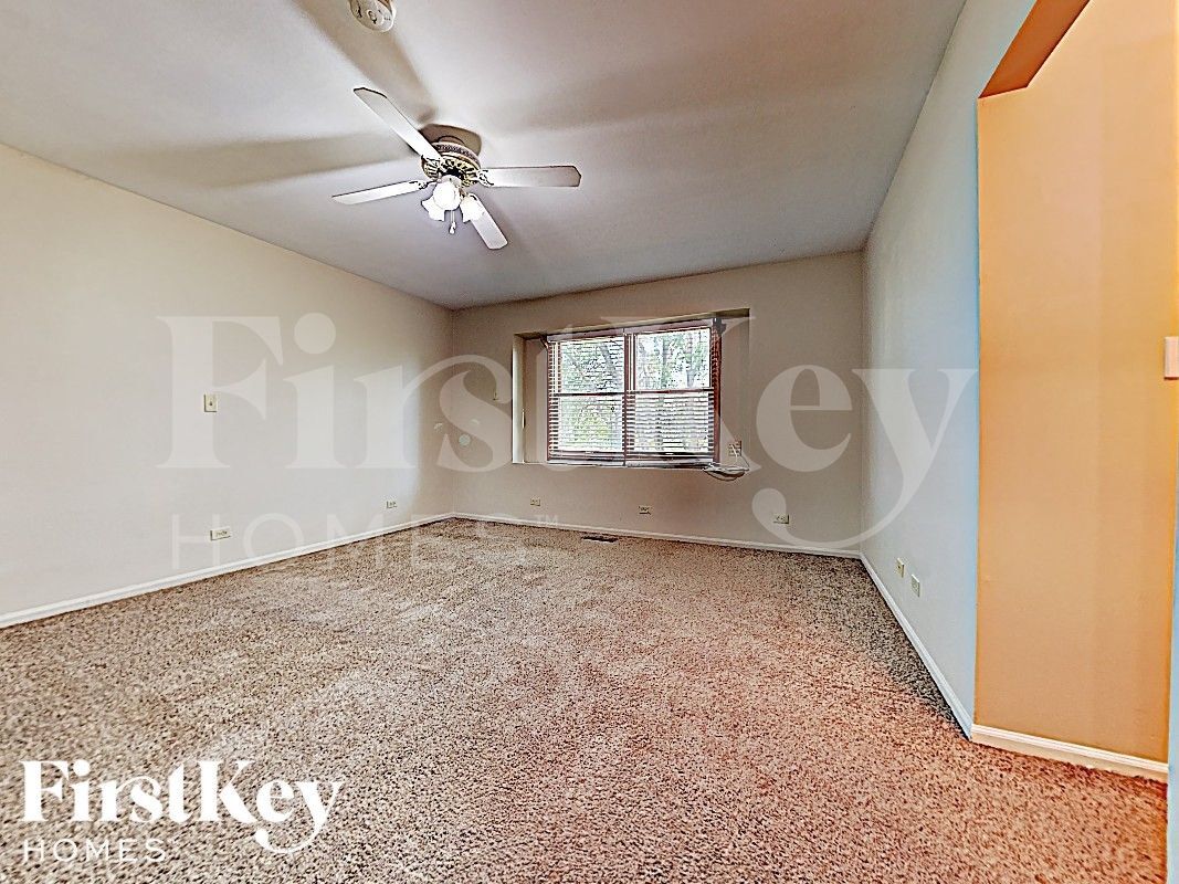 Building Photo - 2615 Moss Ln