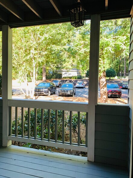Building Photo - 524 Warm Springs Cir